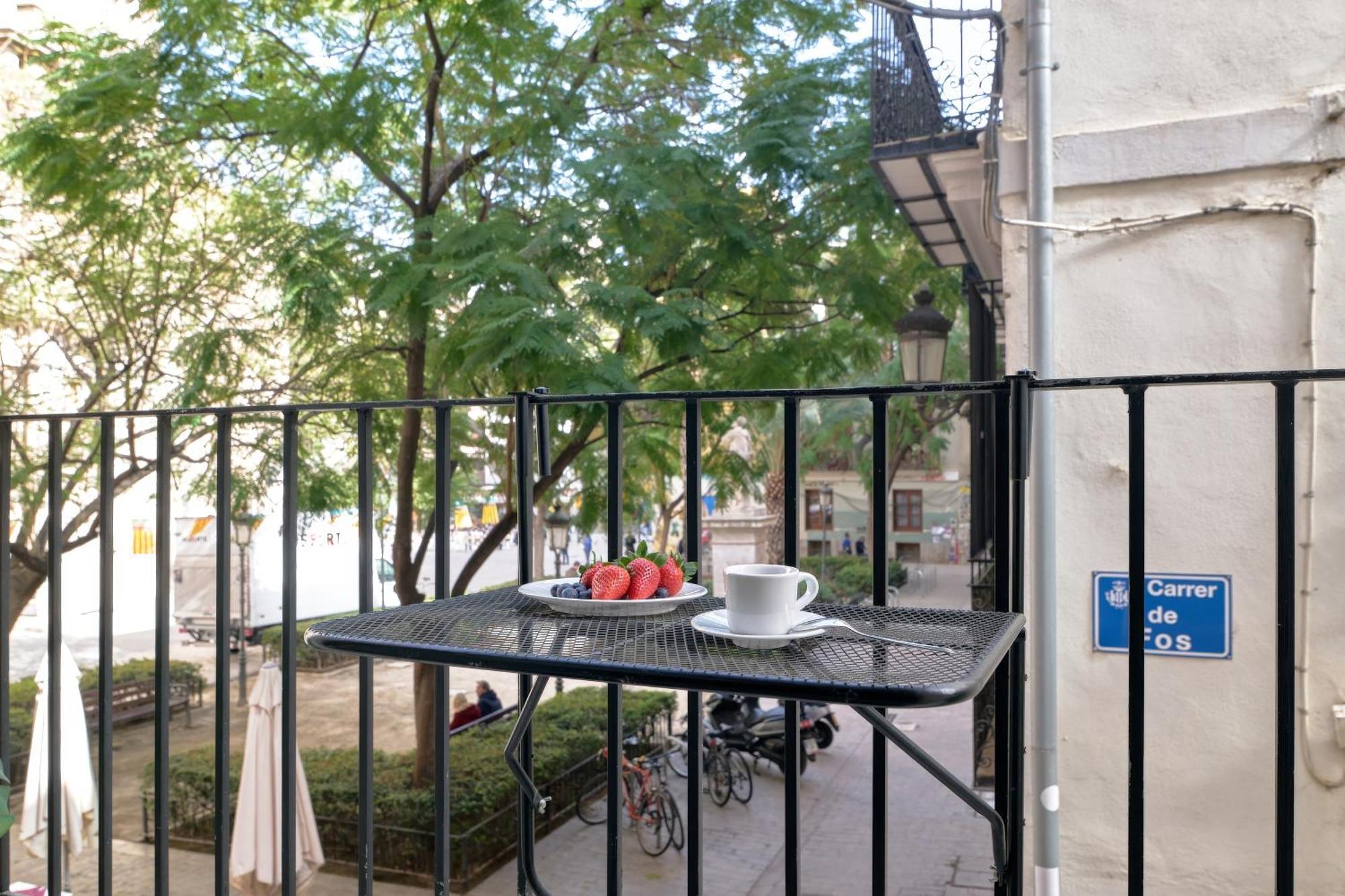 Apartamento De Diseno En La Plaza Del Carmen F1 Valencia Ngoại thất bức ảnh